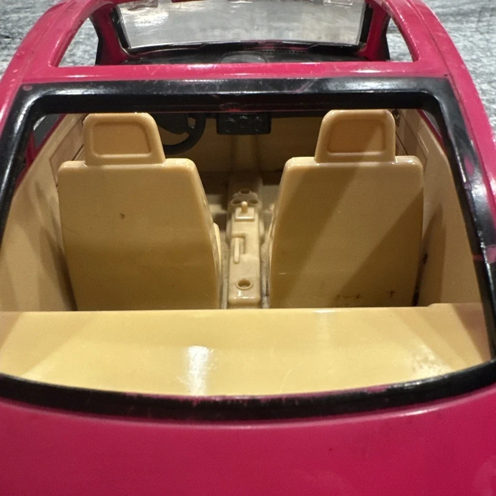 Fisher Price Loving Family Dollhouse VW BUG Pink Volkswagen NEW BEETLE Car 75342